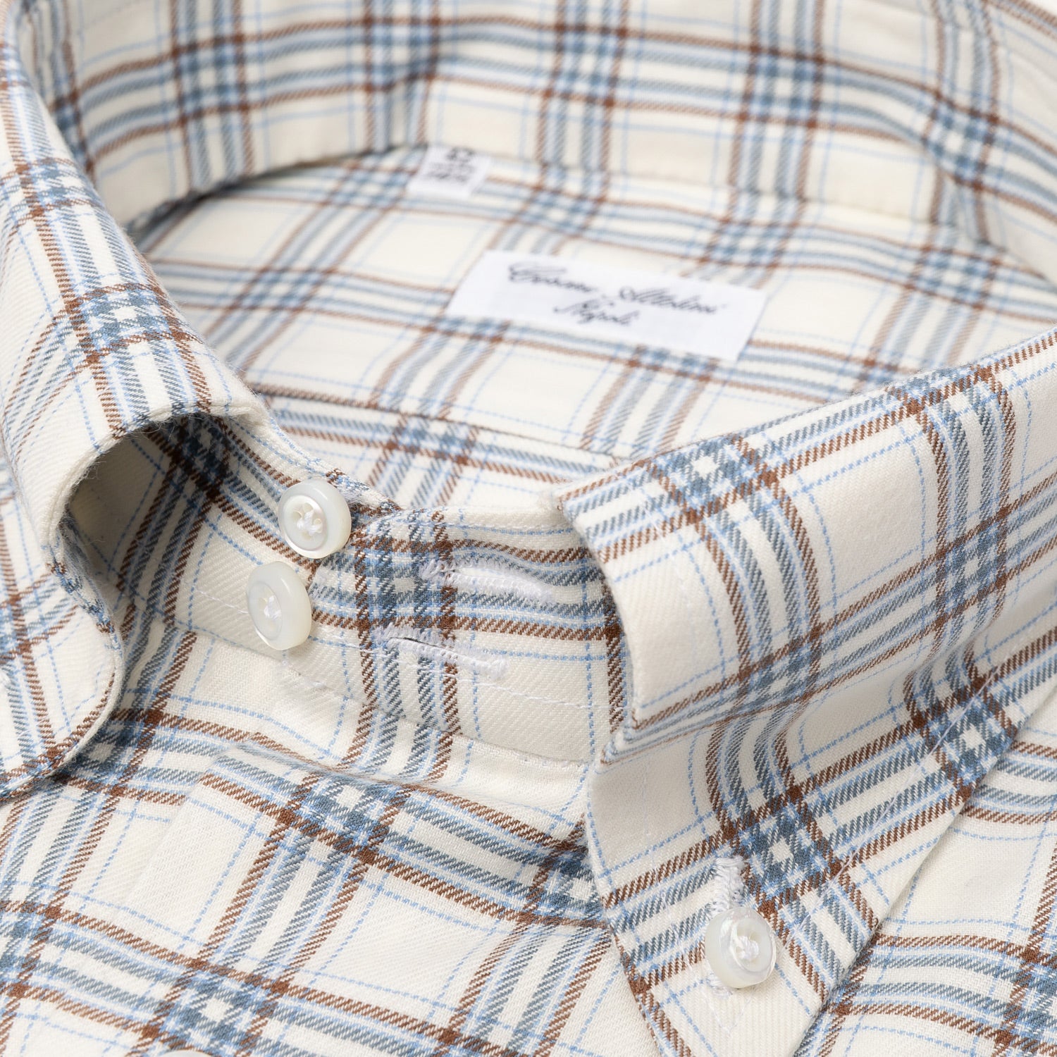 Hemd "Soft Twill" aus Baumwolle und Kaschmir von Carlo Riva - Collo Luca 2 Bottoni
